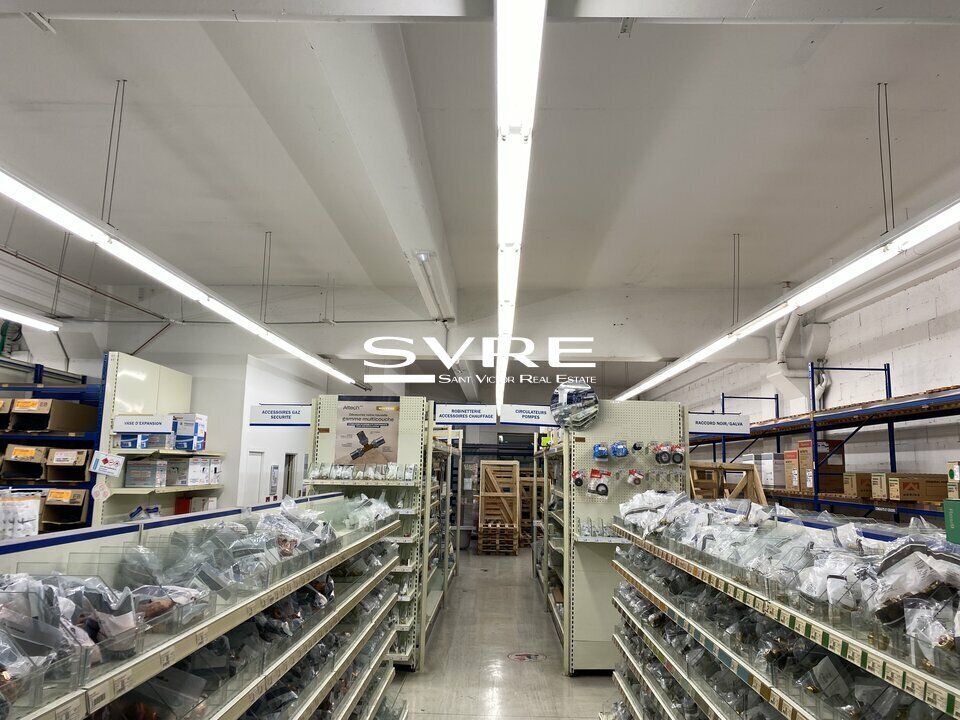 Flex in Marseille for lease Interior Photo- Image 1 of 9