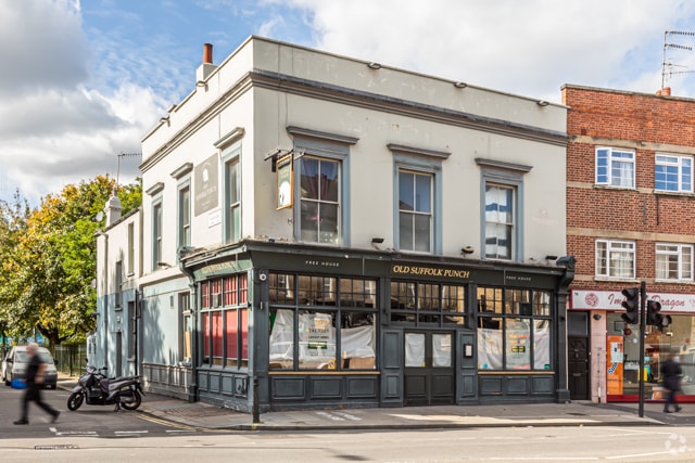 80 Fulham Palace Rd, London for lease - Building Photo - Image 2 of 9