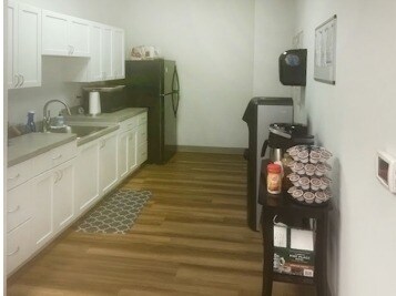 49100-49140 Wixom Tech Dr, Wixom, MI for sale - Interior Photo - Image 3 of 5