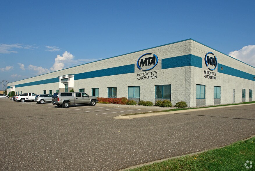 7160-7166 4th St N, Oakdale, MN for sale - Primary Photo - Image 1 of 1