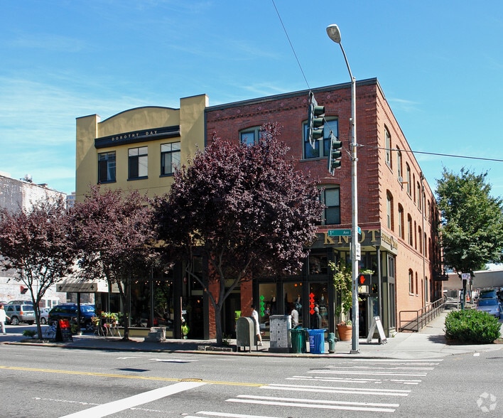2300 1st Ave, Seattle, WA for lease - Primary Photo - Image 1 of 2