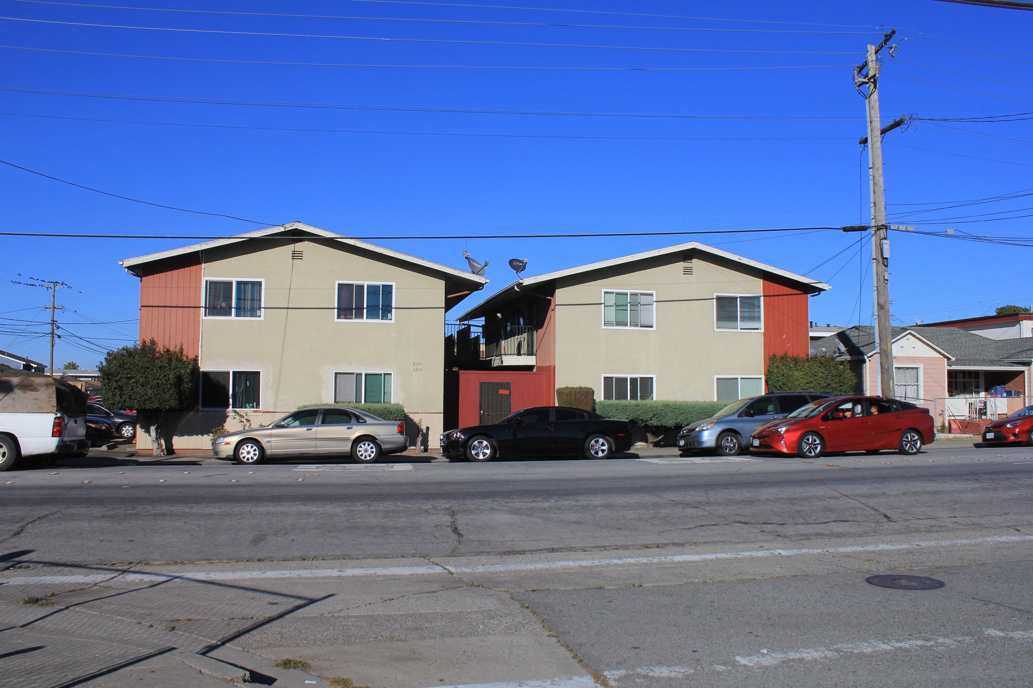 2341 Market Ave, San Pablo, CA à vendre Photo du bâtiment- Image 1 de 1