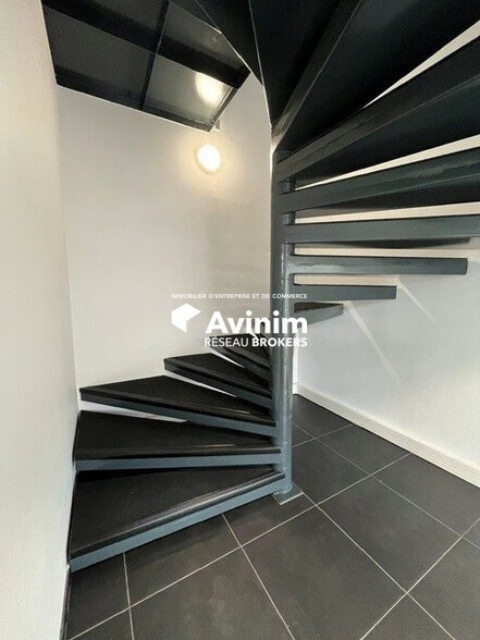 Industrial in Bonneuil Sur Marne for lease - Interior Photo - Image 3 of 11