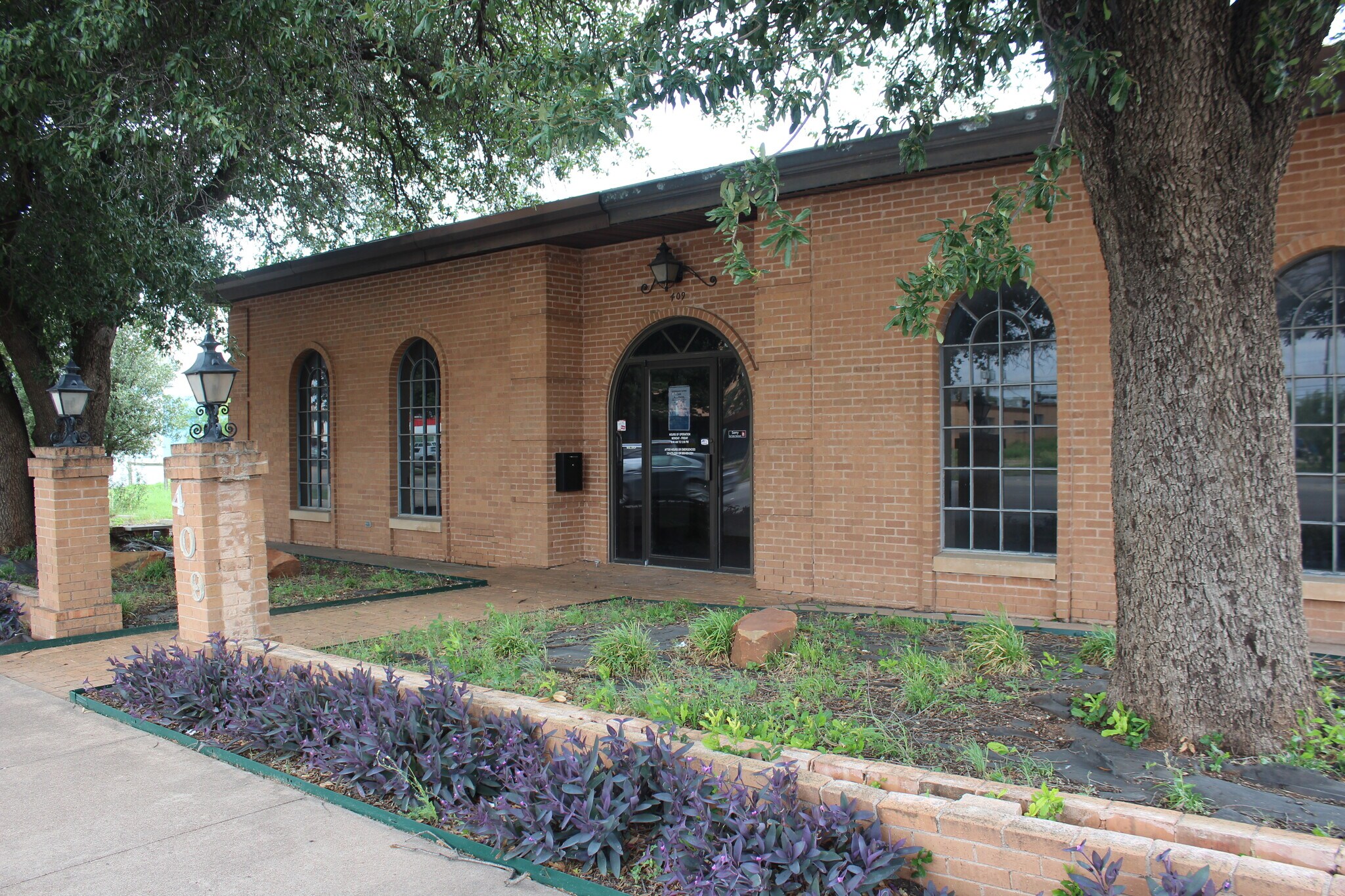 409 N Willis St, Abilene, TX à vendre Photo du bâtiment- Image 1 de 1