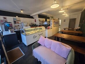 107 South Farm Rd, Worthing for lease Interior Photo- Image 2 of 5