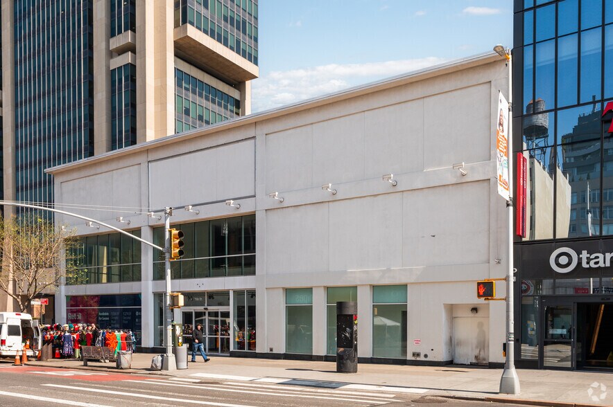 125 W 125th St, New York, NY for lease - Building Photo - Image 1 of 8