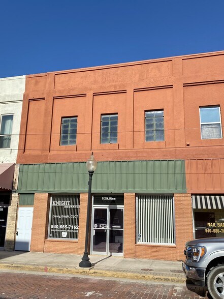 112 N Dixon St, Gainesville, TX à louer - Photo du bâtiment - Image 2 de 10