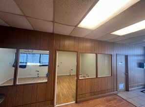 91-97 W Main St, Woodland, CA à louer Photo du bâtiment- Image 1 de 9