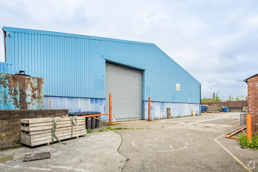 Campbell St, Preston for lease - Building Photo - Image 3 of 4