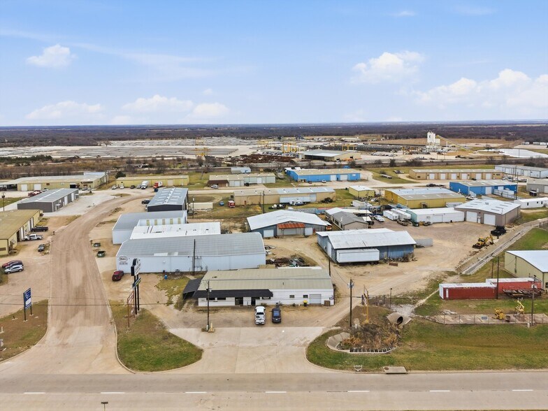 473-475 S McLennan Dr, Elm Mott, TX à louer - Aérien - Image 3 de 8