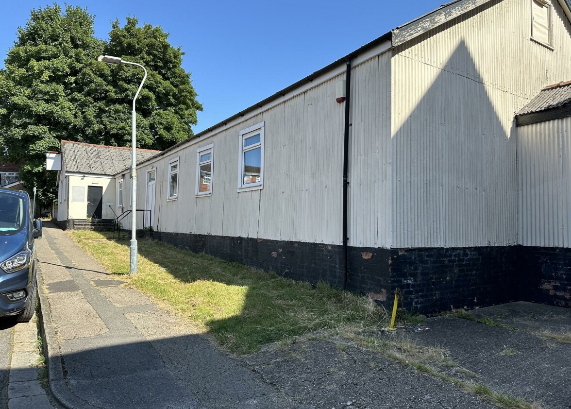 1A Morven Av, Sutton In Ashfield for sale Primary Photo- Image 1 of 1