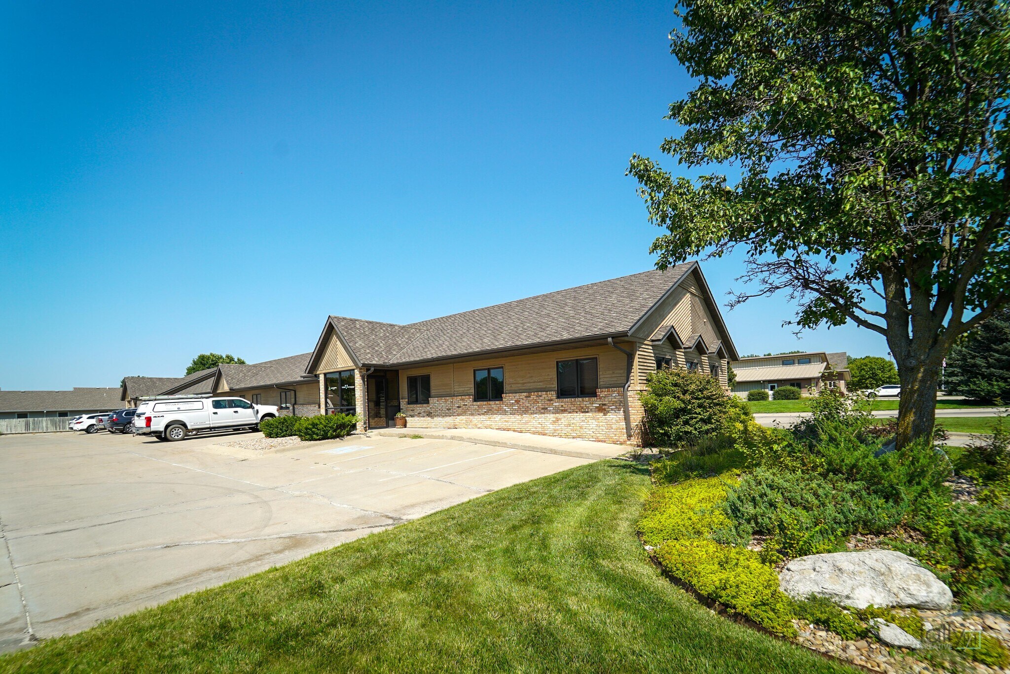 3032 W Stolley Park Rd, Grand Island, NE à louer Photo du bâtiment- Image 1 de 35