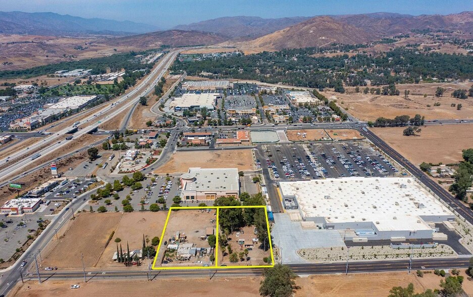29511 3rd St, Lake Elsinore, CA à vendre - Aérien - Image 3 de 5