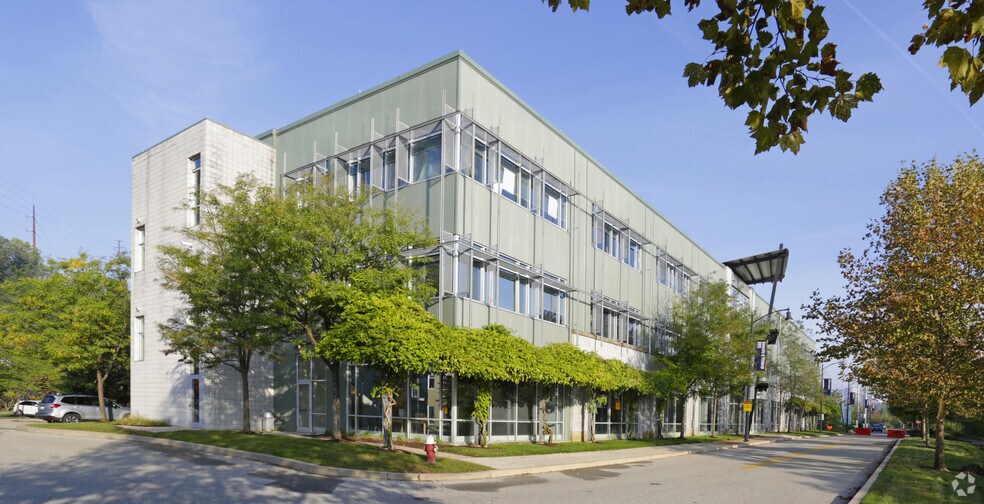 3700 S Water St, Pittsburgh, PA à vendre - Photo du bâtiment - Image 1 de 2