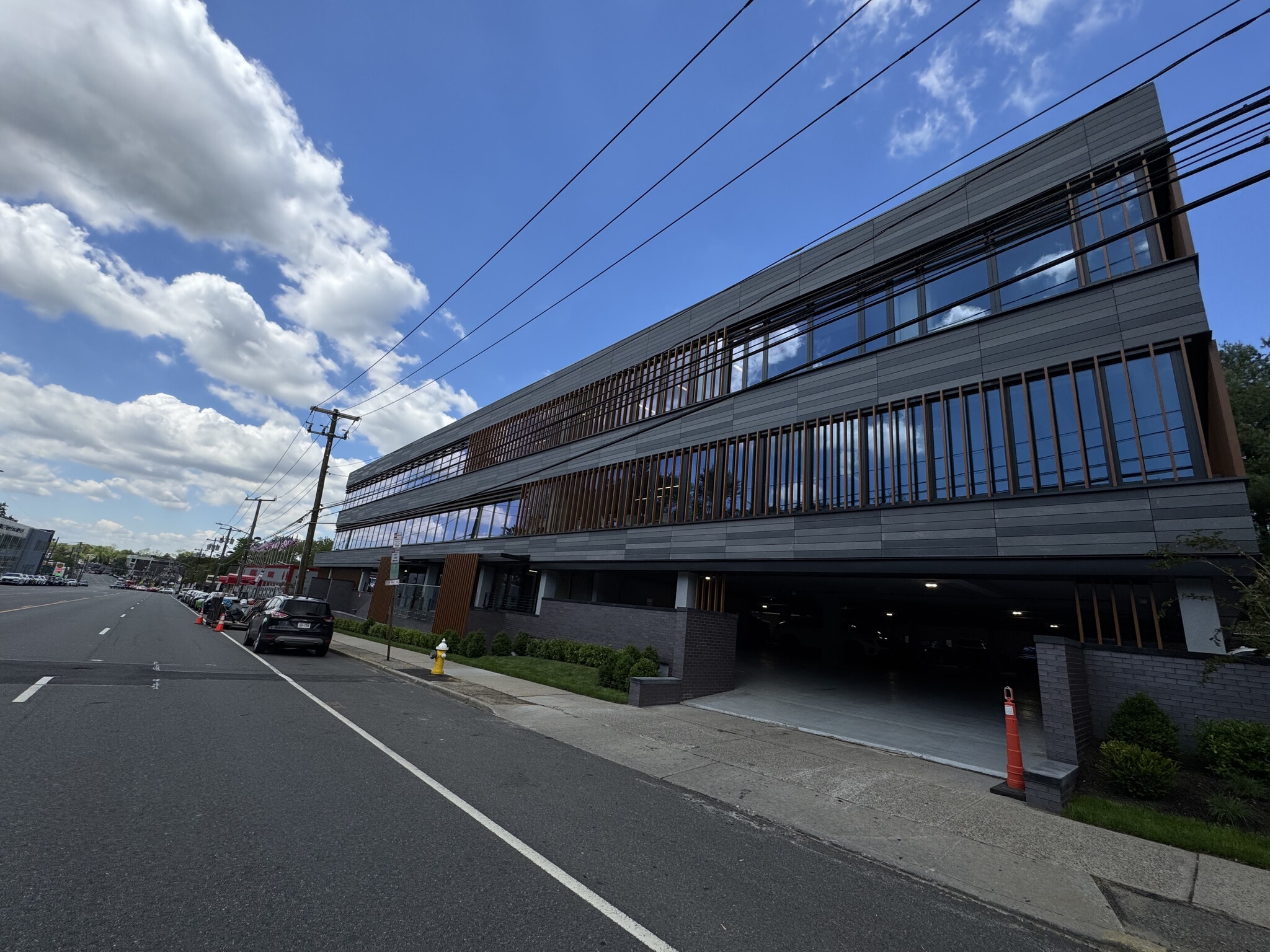 277 Northern Blvd, Great Neck, NY for lease Building Photo- Image 1 of 8