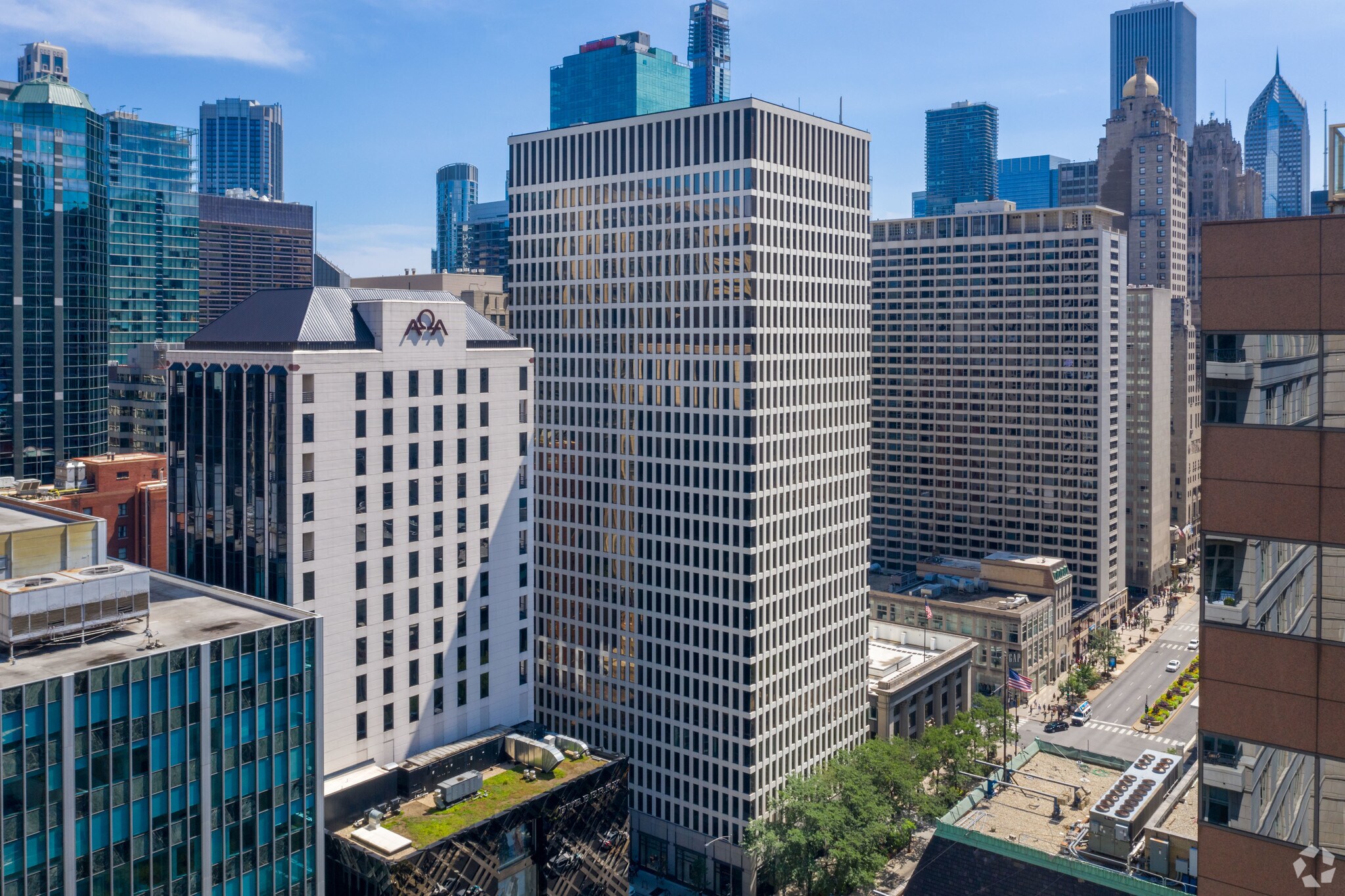 625 N Michigan Ave, Chicago, IL à louer Photo principale- Image 1 de 13
