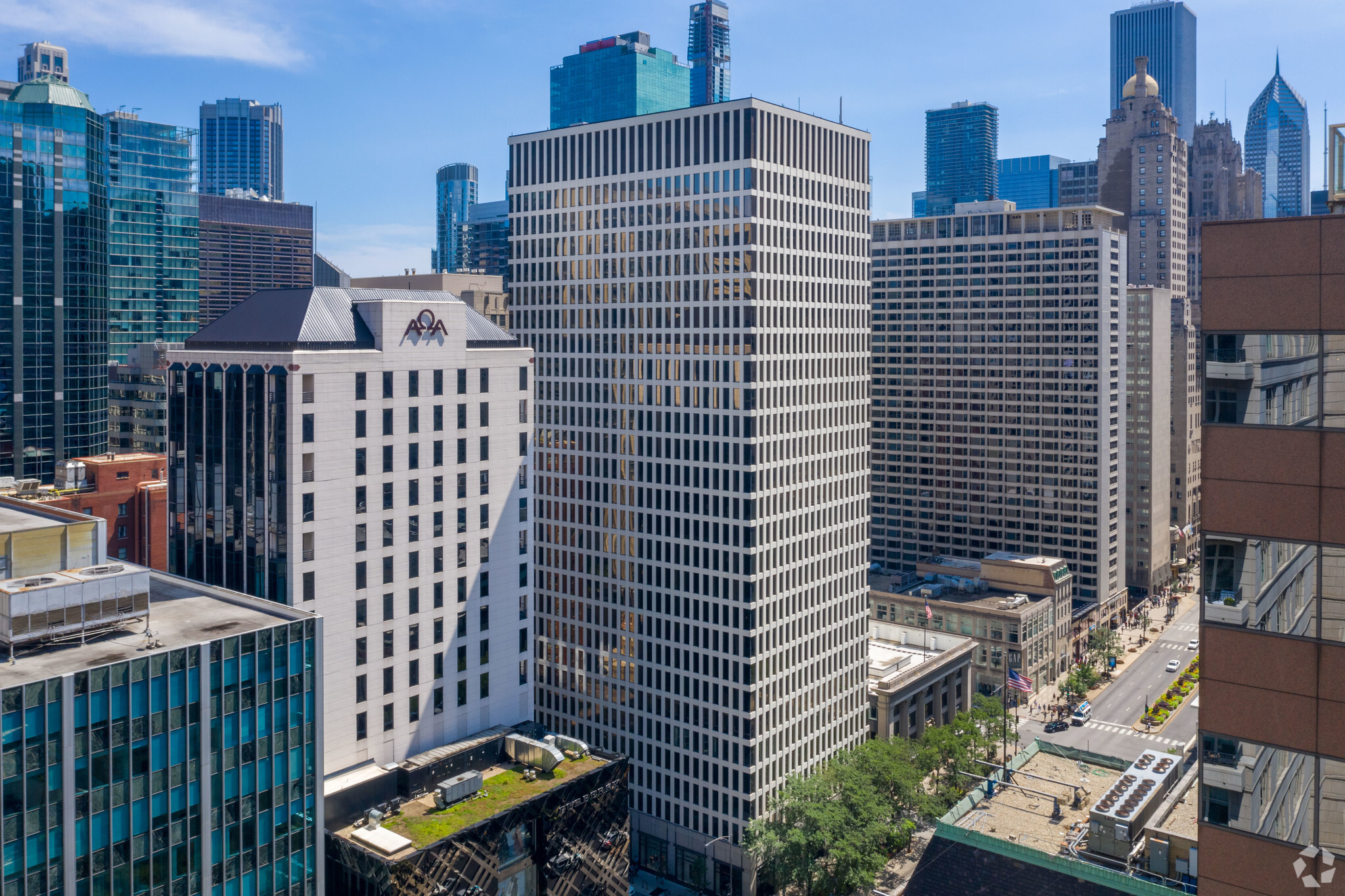 625 N Michigan Ave, Chicago, IL for lease Primary Photo- Image 1 of 13