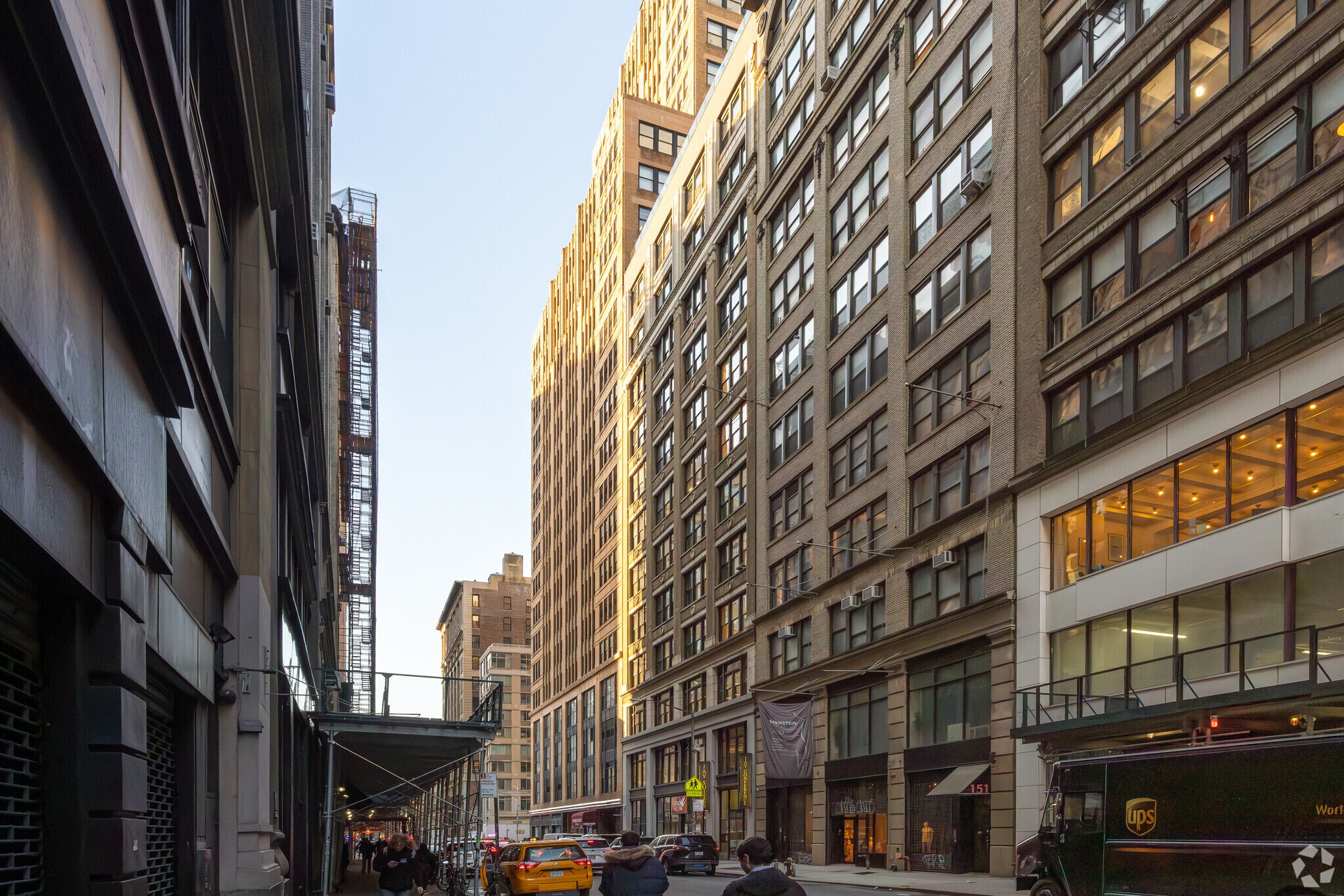 159 W 25th St, New York, NY à louer Photo du bâtiment- Image 1 de 7