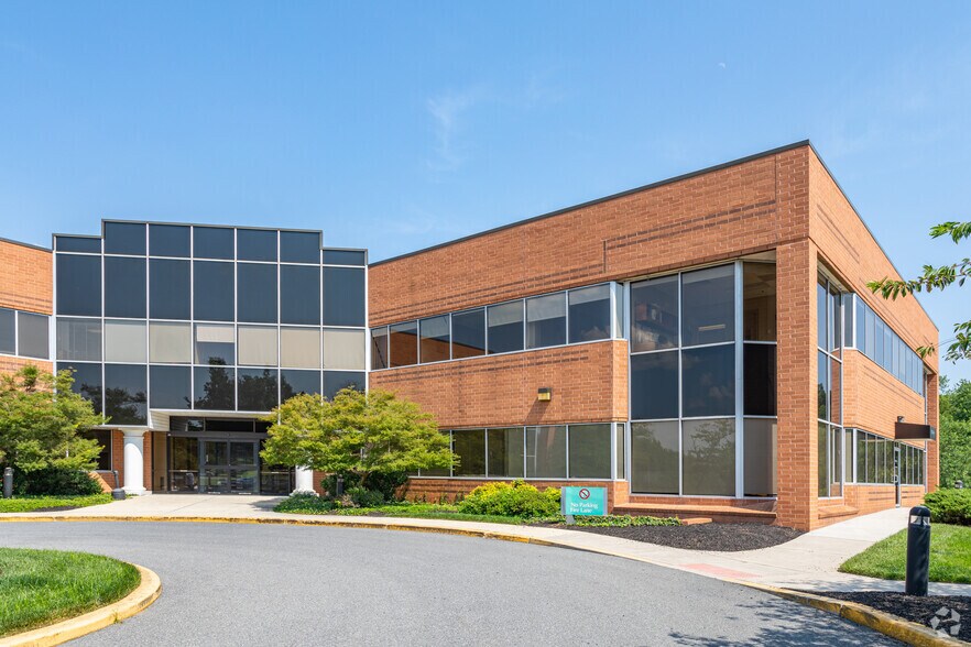 630 Churchmans Rd, Newark, DE à louer - Photo du bâtiment - Image 3 de 4