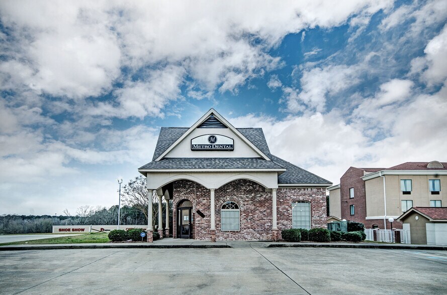 1237 Highway 35, Forest, MS à vendre - Photo du bâtiment - Image 2 de 37