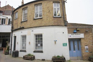 Plus de détails pour 3 Gillet Sq, Londres - Commerce de détail à louer