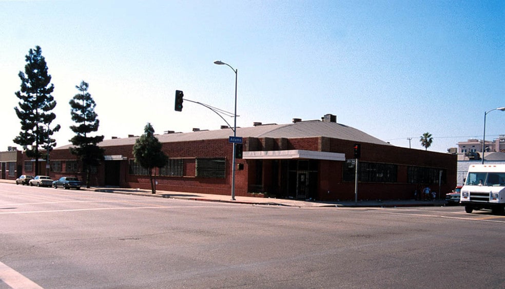 2601 S Broadway, Los Angeles, CA à louer - Photo du bâtiment - Image 2 de 6