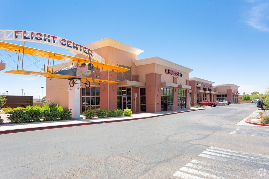 625 W Deer Valley Rd, Phoenix, AZ à louer - Photo du bâtiment - Image 2 de 4