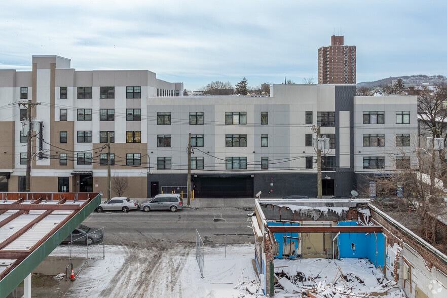 188-192 Lafayette St, Paterson, NJ for sale - Building Photo - Image 2 of 5