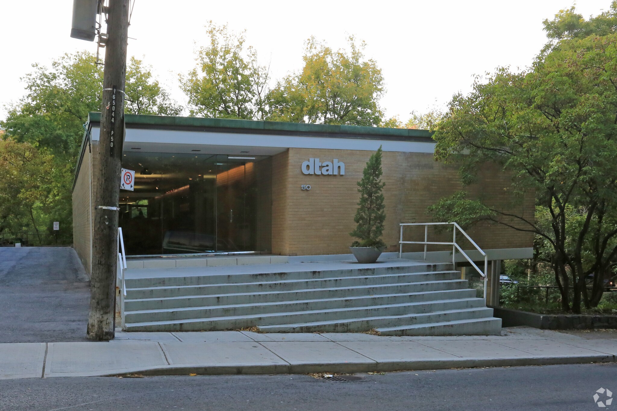 50 Park Rd, Toronto, ON for sale Primary Photo- Image 1 of 1