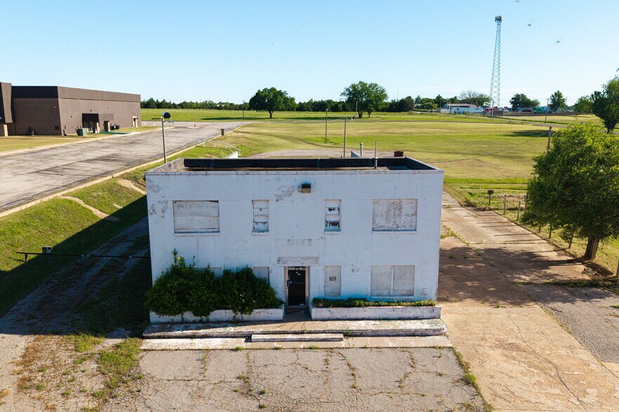 4627 NE 23rd St, Oklahoma City, OK à vendre - Photo du bâtiment - Image 3 de 8