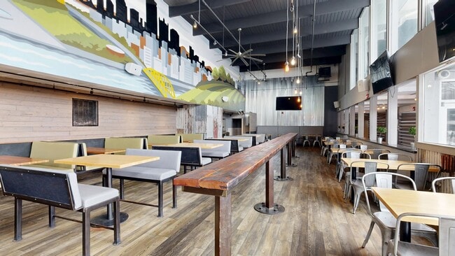 Plus de détails pour 5055 William Flynn Hwy, Gibsonia, PA - Commerce de détail à louer