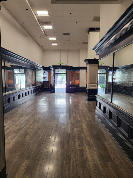 200-210 S 1st St, San Jose, CA à louer - Photo intérieure - Image 3 de 26