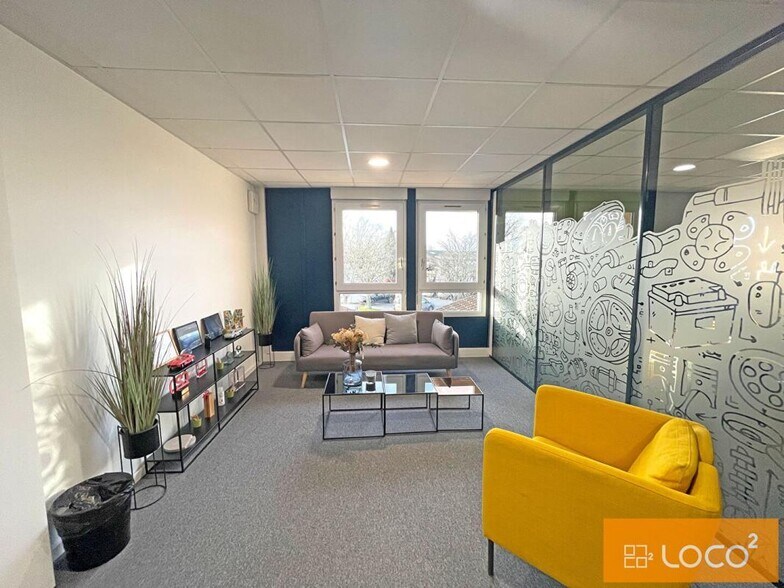 3B Rue Lucien Servanty, Toulouse for sale - Interior Photo - Image 3 of 10