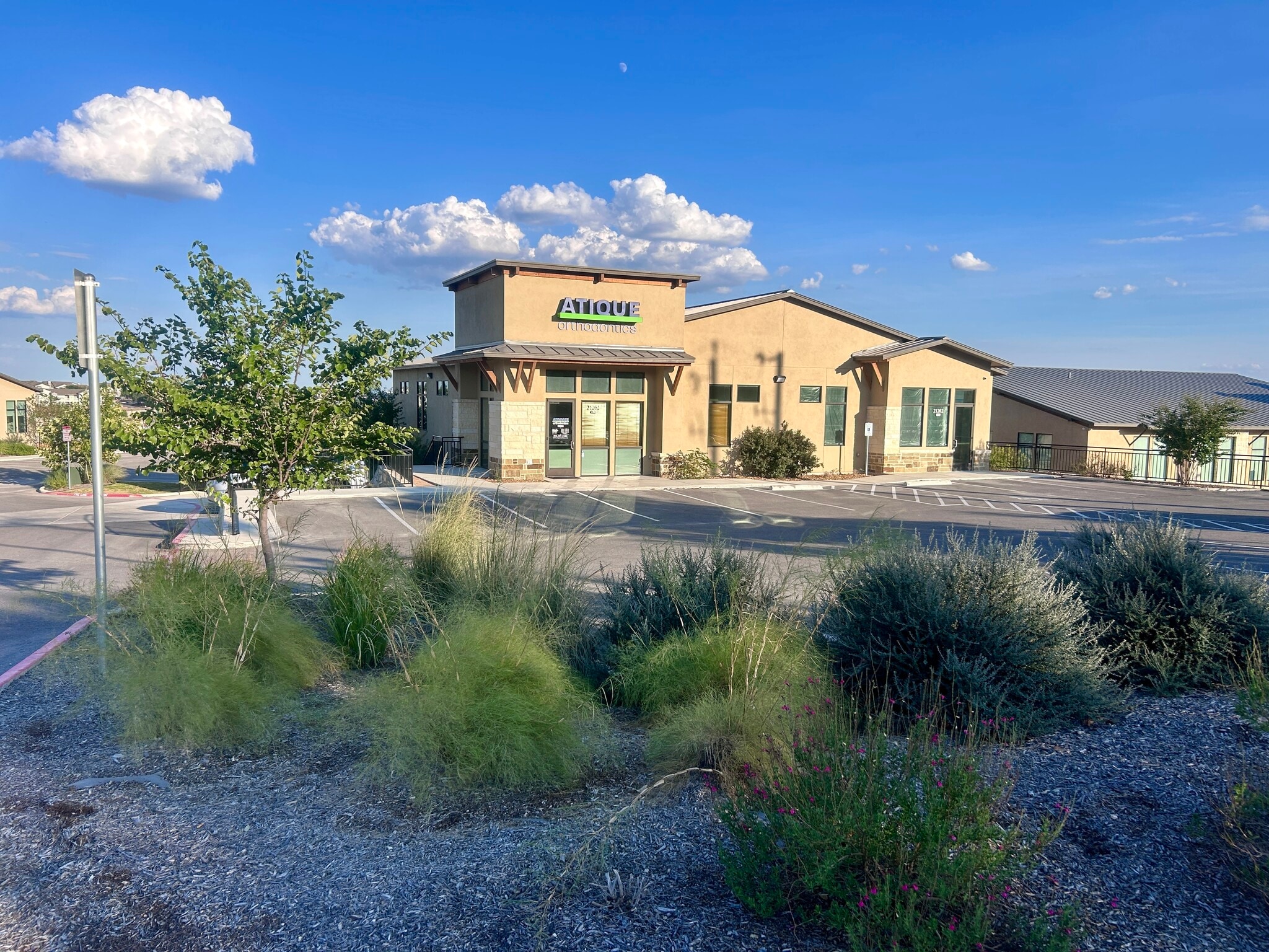 21202 Market Rdg, San Antonio, TX for lease Primary Photo- Image 1 of 17