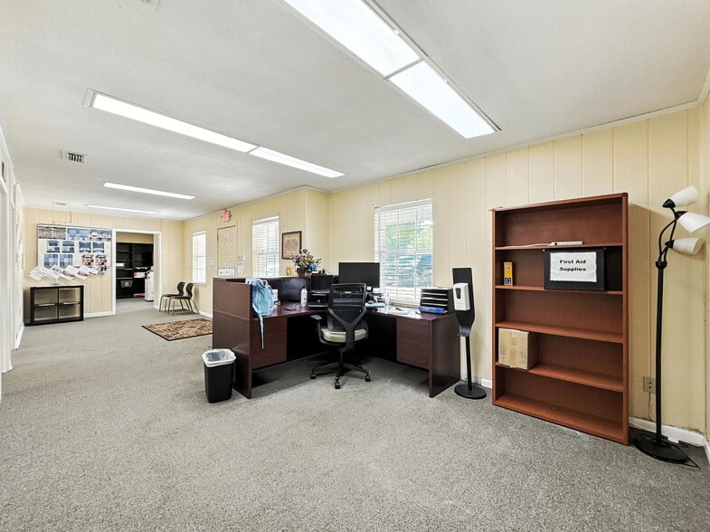 1007 S Ann Blvd, Harker Heights, TX for lease - Lobby - Image 2 of 20