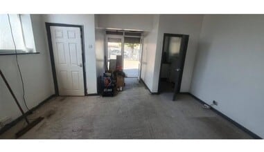 5 Retreat St, Wolverhampton for lease Interior Photo- Image 2 of 2