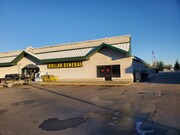 4448 Main St, Brown City MI - Convenience Store