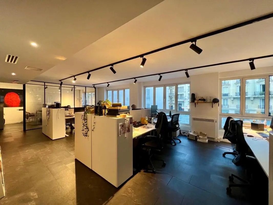 38 Rue Brunel, Paris for lease Building Photo- Image 1 of 24