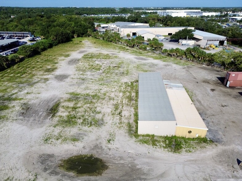 1101 Albright Rd, Sanford, FL à louer - Photo du bâtiment - Image 2 de 24