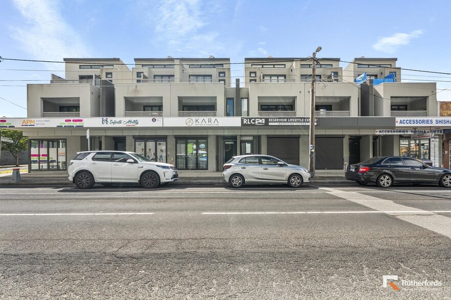 5 Retail Investments for Sale portefeuille de 5 propriétés à vendre sur LoopNet.ca - Photo du bâtiment - Image 1 de 7