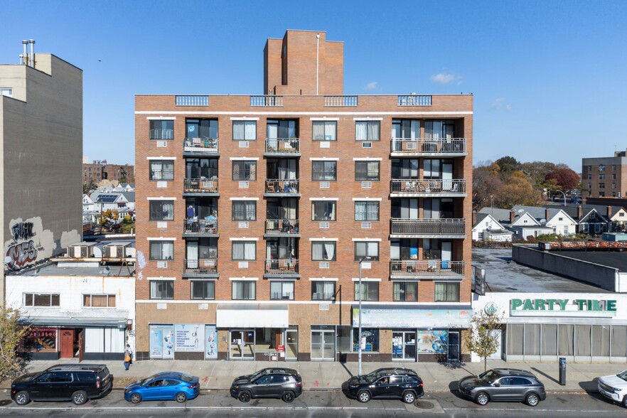 82-25 Queens Blvd, Elmhurst, NY for sale - Building Photo - Image 1 of 15