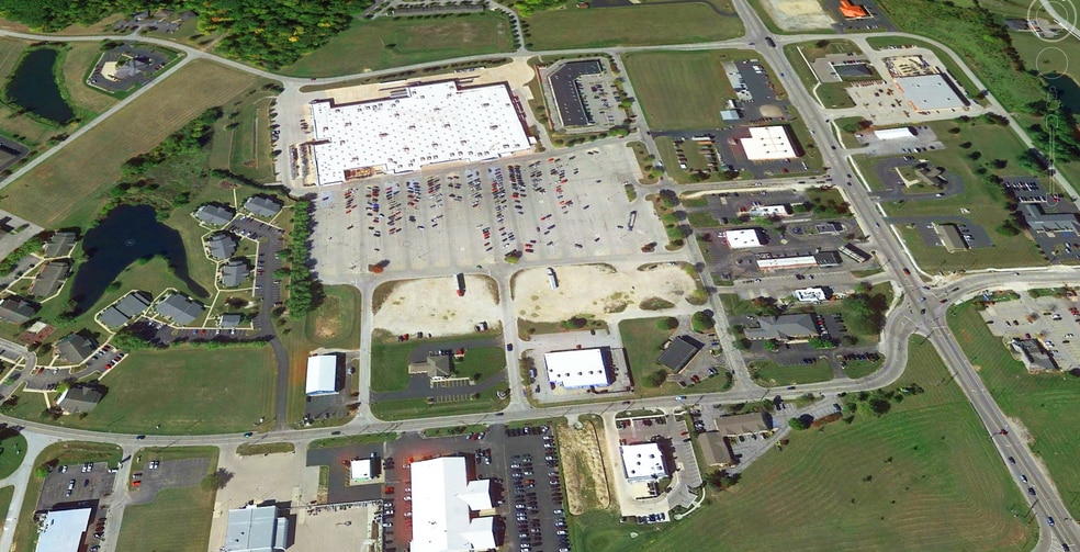 2750 Walmart Dr, Huntington, IN for lease - Building Photo - Image 3 of 7