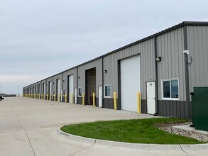 1311 NW Laurel St, Elkhart, IA for lease Building Photo- Image 1 of 5