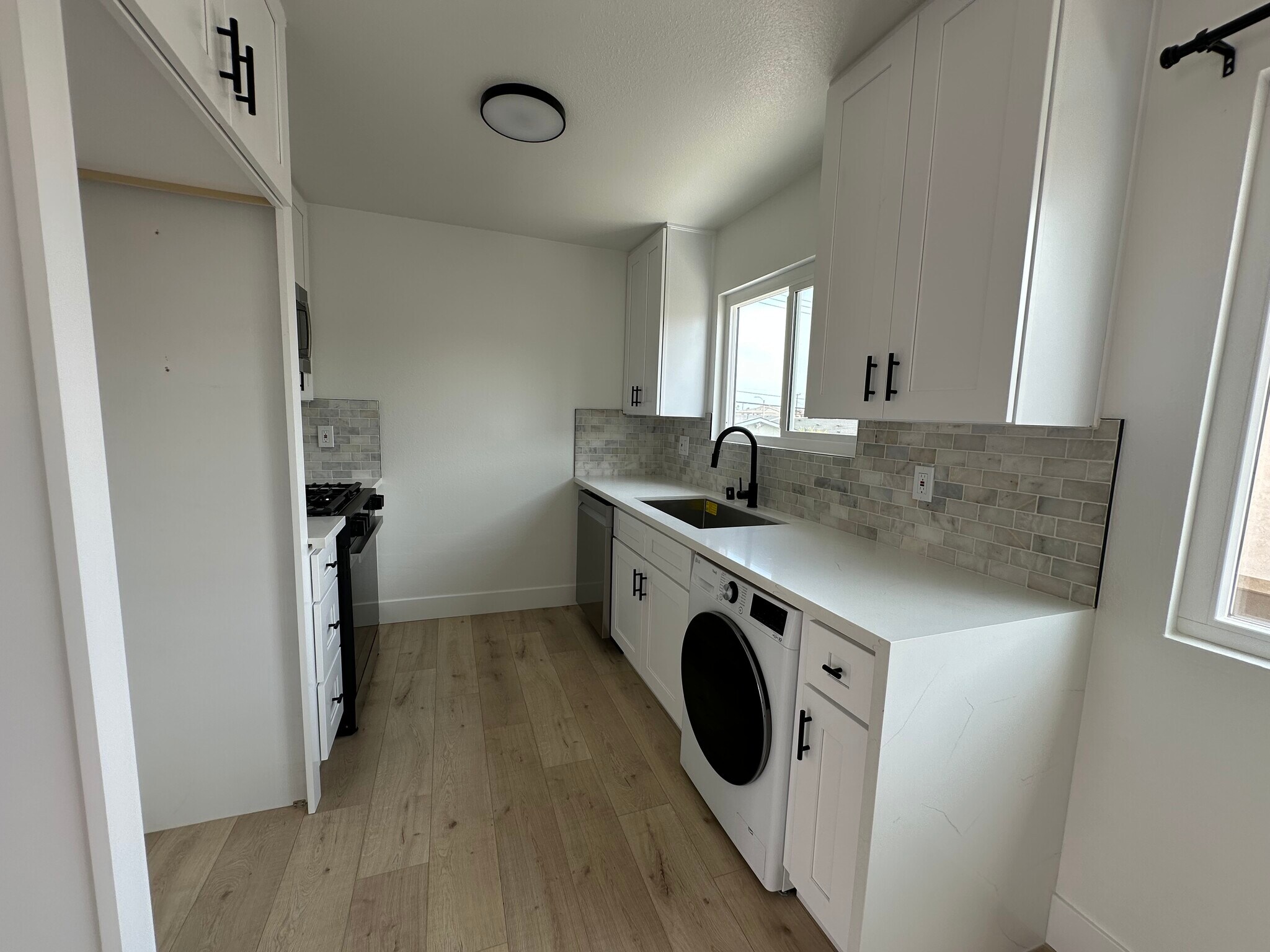 17374 Dairyview Cir, Huntington Beach, CA à vendre Photo intérieure- Image 1 de 12