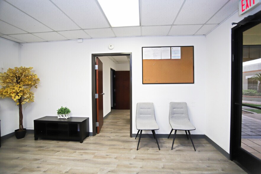 2222 S Dobson Rd, Mesa, AZ à louer - Photo du bâtiment - Image 2 de 22