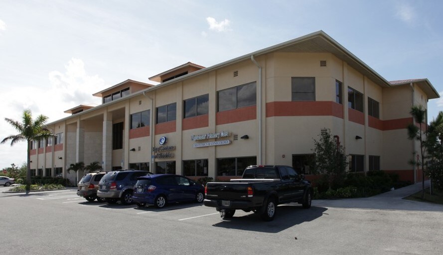 3507 Lee Blvd, Lehigh Acres, FL à louer - Photo du bâtiment - Image 2 de 11