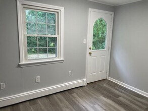 89 W Main St, Merrimac, MA à louer Photo intérieure- Image 1 de 4