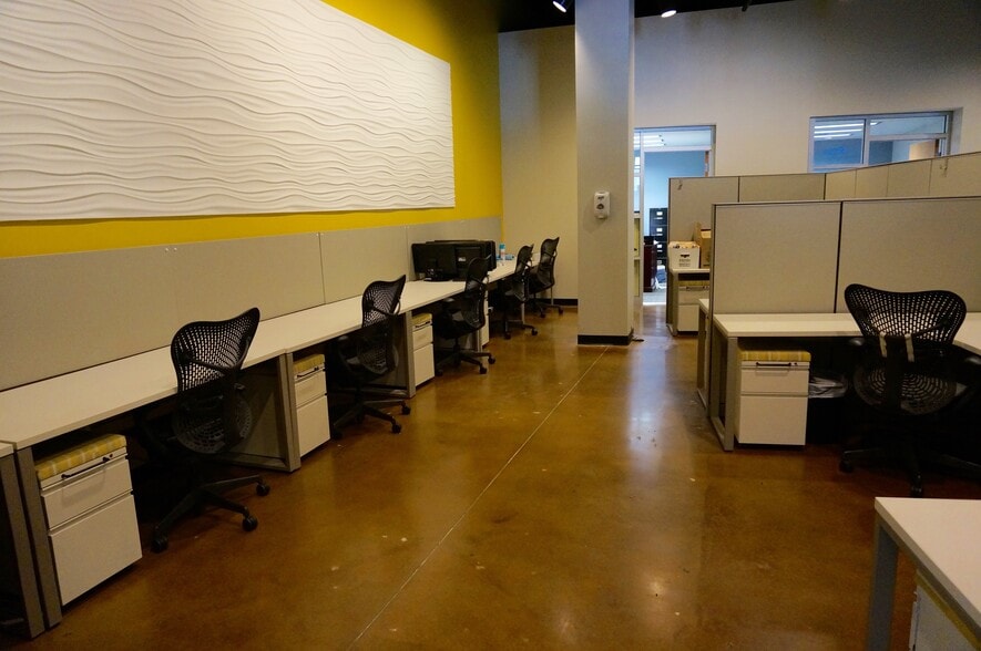 333 S Jefferson St, Springfield, MO for lease - Interior Photo - Image 2 of 12