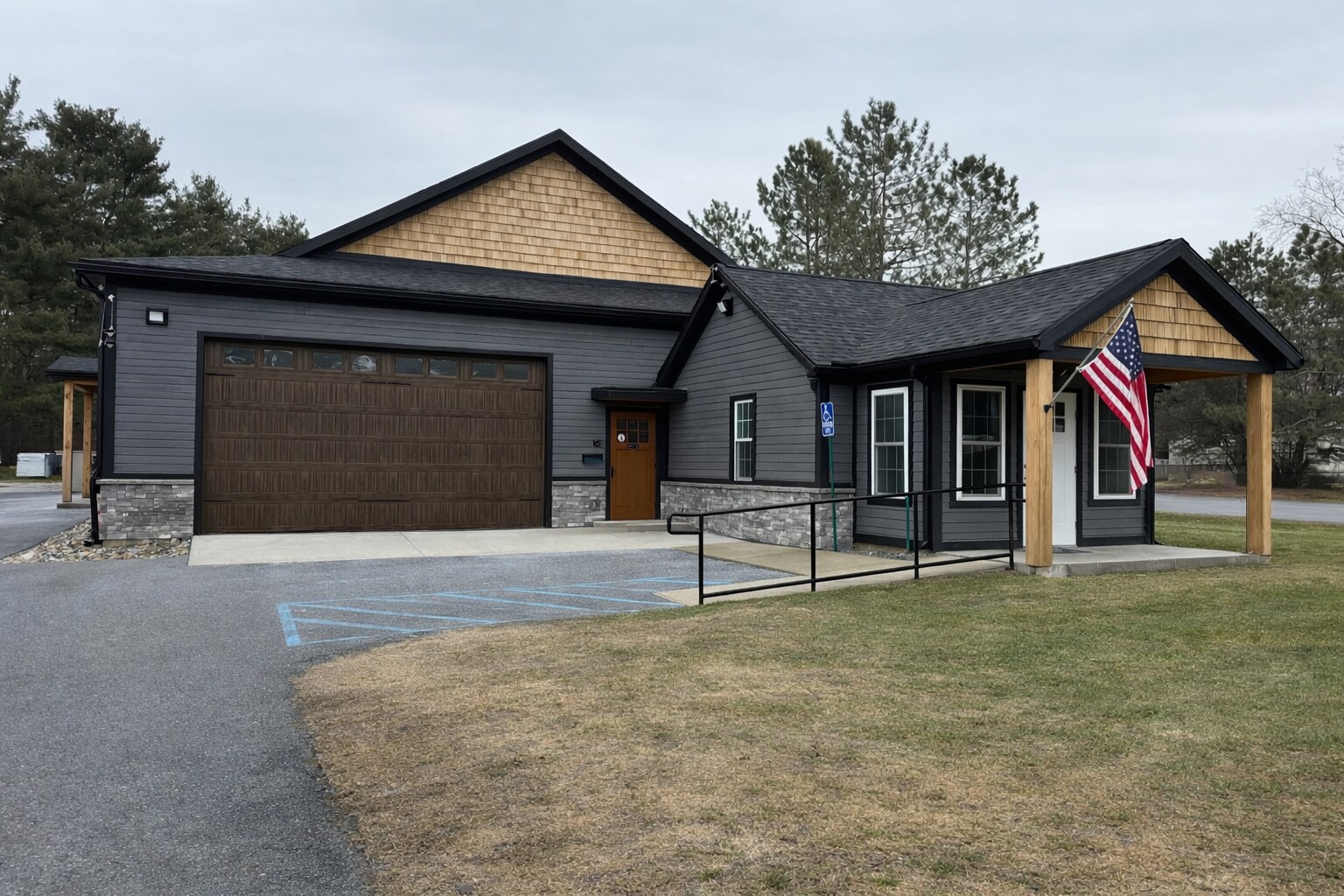 1147 Ballston Lake Rd, Ballston Lake, NY à vendre Photo principale- Image 1 de 14