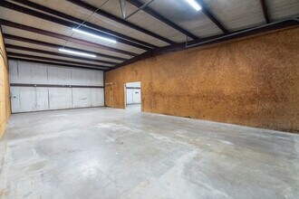 125 Ken Dr, Sherman, TX for lease Interior Photo- Image 2 of 7